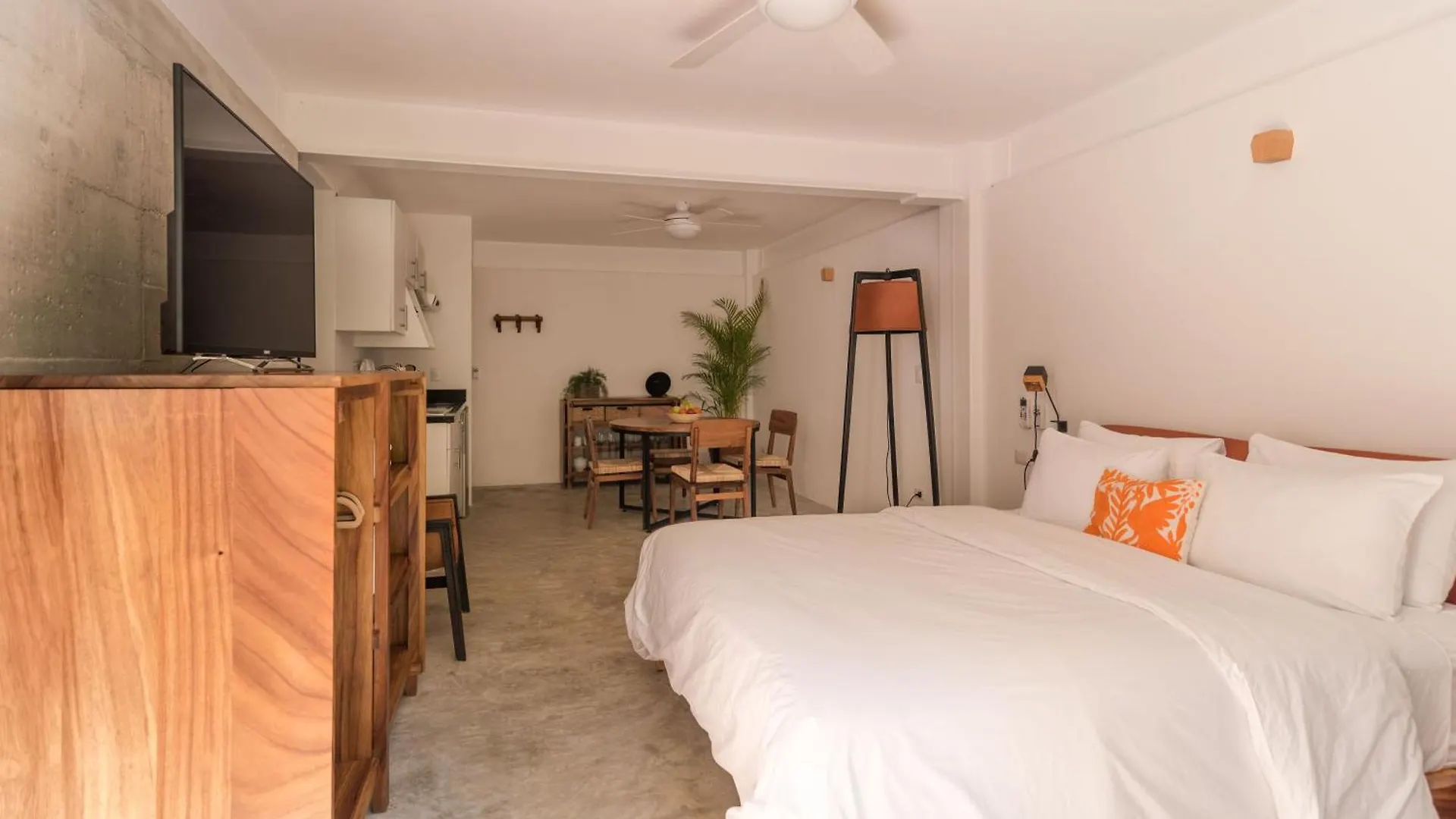 Casa De Piedra Tulum Aparthotel